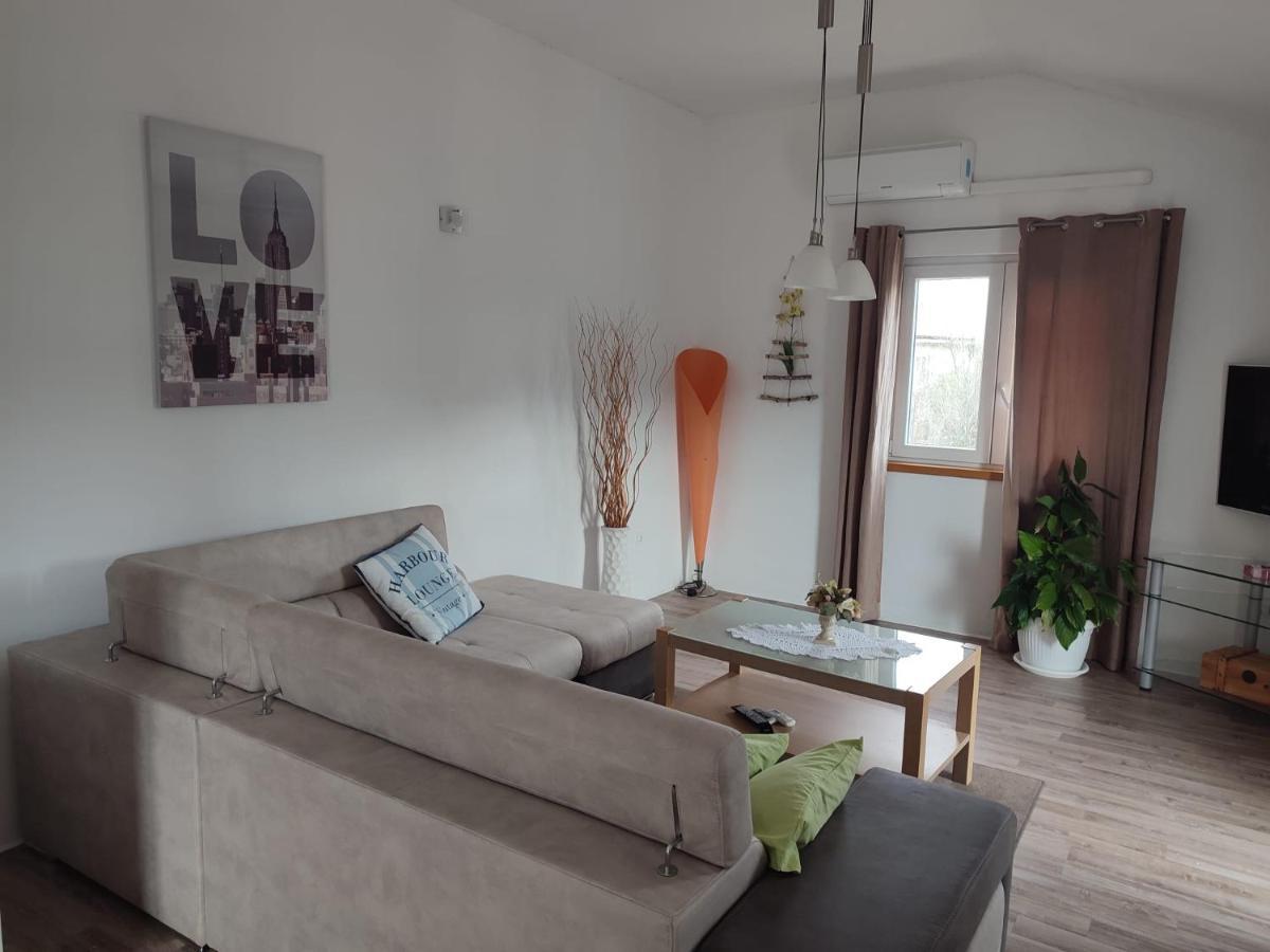 Murtela, 2-Bedroom Apartment Raslina Exterior foto
